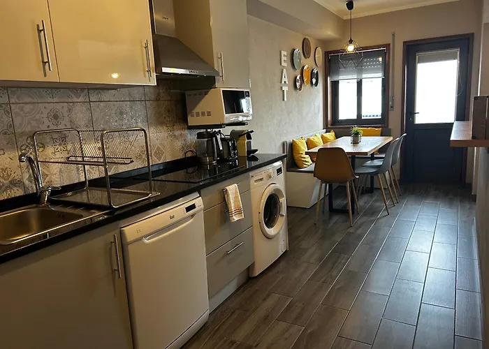 The Lighthouse Daire *